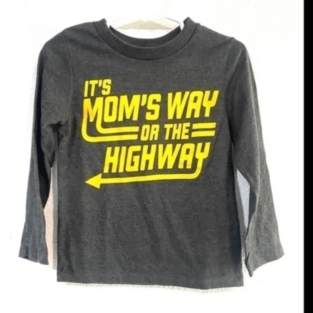 THE CHILDRENS PLACE graphic long sleeve T-shirt 2T